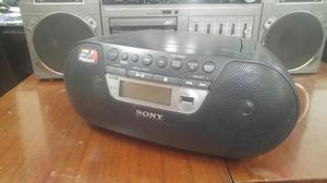 Remato Parlantes Cd Mp3 Usb Sony Boombox