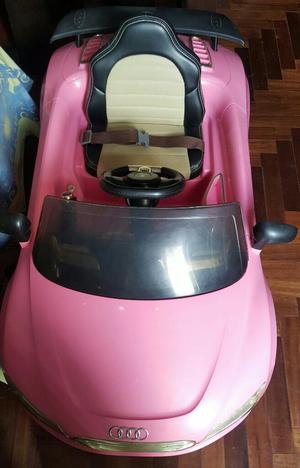 Vendo Carro para Niña a Bateria