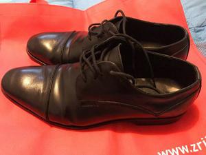 Zapato Kenneth Cole Talla 42 Color Negro
