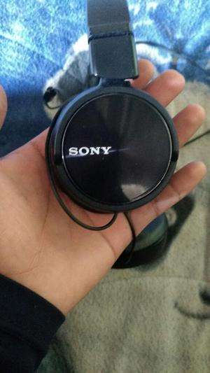 Audífonos Sony Nuevo con Micrófono.