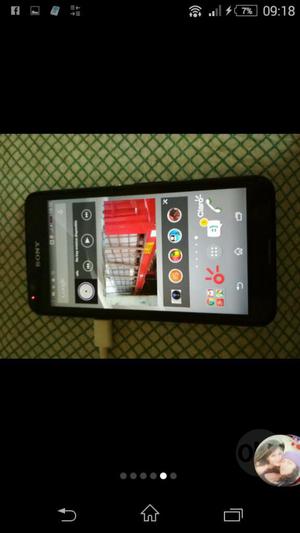 Vendo Celular Sony Xperia E4 A200 Soles