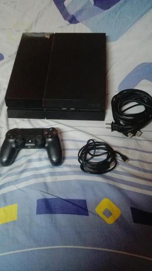 Vendo Play Station 4 S/ 