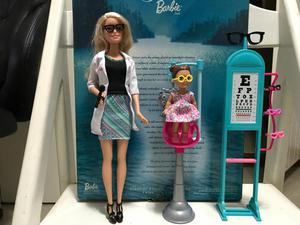 Barbie oculista con Kelly y accesorios