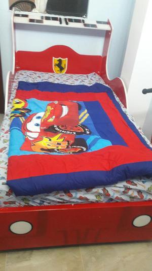 Vendo Cama Ferrari Poco Tiempo de Uso