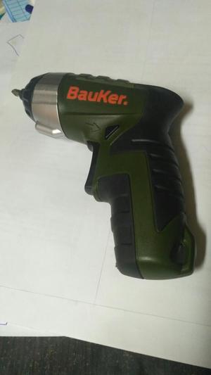 Atornillador Bauker de 4.8 V.