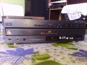 COMPACT DISC PLAYER SONY CDP 305M