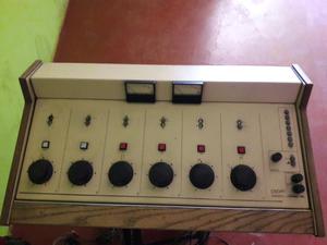 Mezcladora Antigua para Radio con Detall