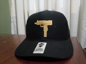 gorra uzi.....