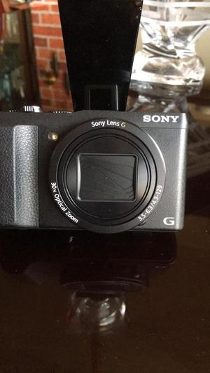 Camara Sony 30 X Optical Zoom y WIFI