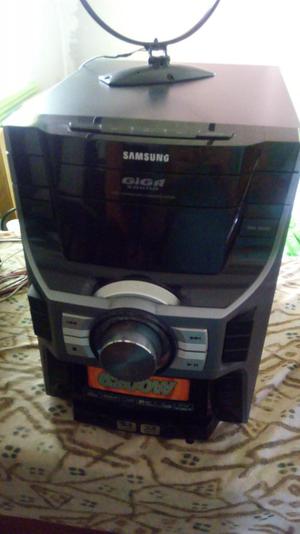 Vendo Samsung Giga Sound MXc830