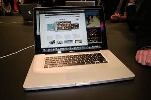 macbook pro i7