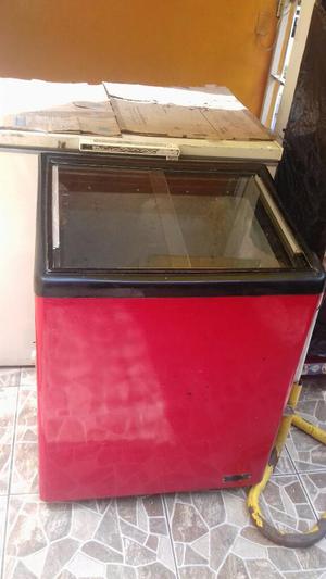 Vendo Maquina para Helados Funcionando