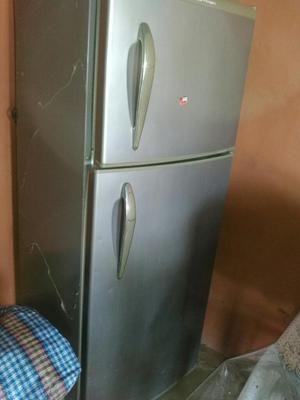 Vendo Refrigeradora X Motivo de Viaje
