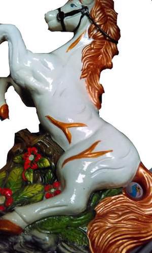 Escultura De Caballo Ornamental De Ceramica