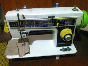 Vendo Maquina de Coser Ab180/soles