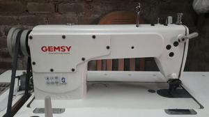 se vende maquina de coser GEMSY buen estado 8 meses de
