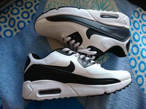Remate Nike Aie Max 90 a 240 Negociable