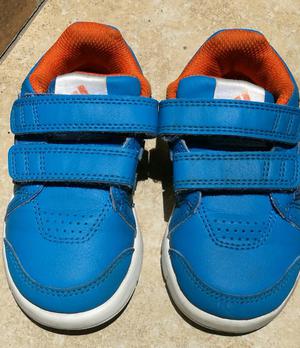 Zapatillas Adidas para Niño Talla 22