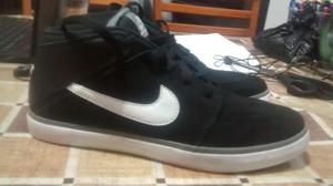 botines Nike Suketo II Usadas