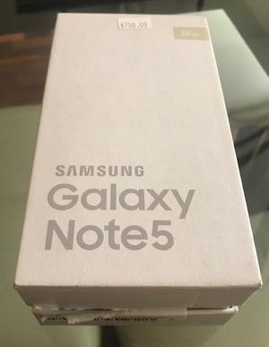 Galaxy Note 5 con detalle