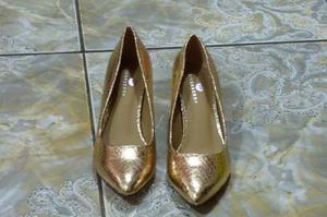 Zapatos De Mujer Dorados Talla 38 Riverberry Taco 5 S/. 120