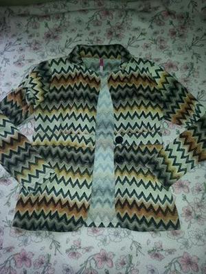 LINDO SACO DE MODA REMATO: TALLA S TELA SUAVE