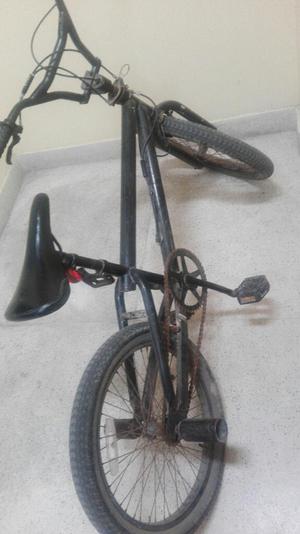 Vendo Bmx con Pets 150