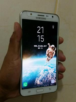 Samsung Galaxy J7 Blanco con Accesorios