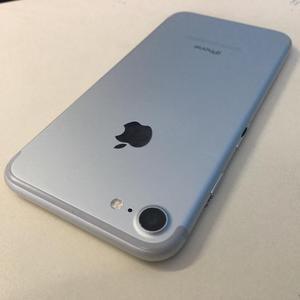 iPhone 7 Silver 4G 9.10 Libre S/ Equipo