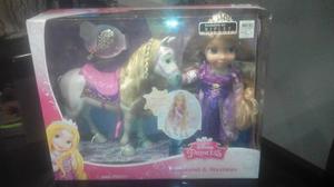 Muñeca Rapunzel Con Su Caballo