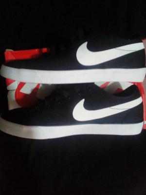 Zapatillas Nike Primo Court Nuevas