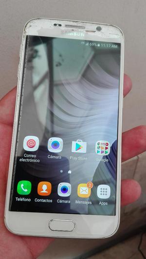 Samsung Galaxy S6 con Detalle