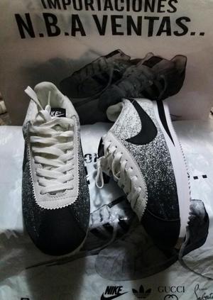 Nike Cortez Chispeado