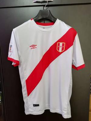 Polo Perú Selección  Con Escudo Umbro