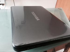 Laptop Toshiba en Buen Funcionamiento