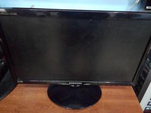 MONITOR LED SAMSUNG 18.5 CON DETALLE