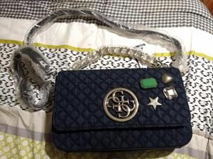 Cartera Guess