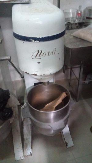 Máquina de panadería Batidora Nova