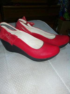 Zapatos Rojos a S/. 35