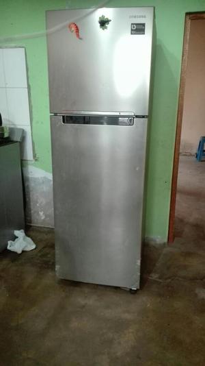 Refrigeradora