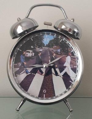 Reloj Despertador Estilo Vintage The Beatles Solo Cromado