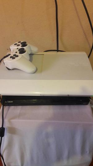 Vendo Play Station 3 con Juegos Incluido