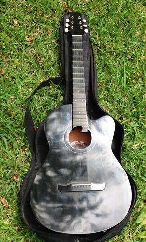 Guitarra Acustica Amauta ideal para principiantes