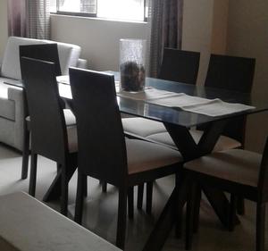 Vendo Lindo Comedor de 6 Sillas