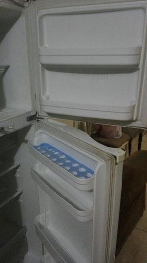 Vendo Refrigeradora Usada