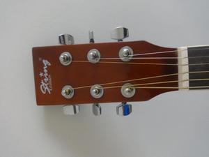Vendo Guitarra Acústica String de cuerdas de metal S/. 400