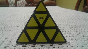 Pyramix Moyu S/.30