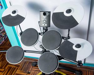 Roland TD1 Electronic Drumset