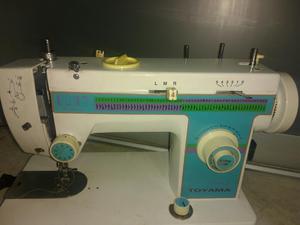 Maquina de Coser Toyama