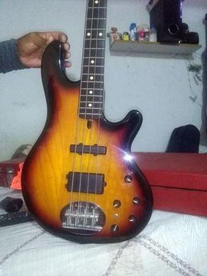 Lakland Skyline Bajo